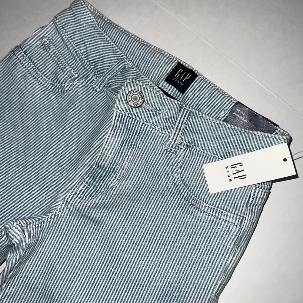 GAP Women's Blue Striped Jeans - Picture 2 of 8